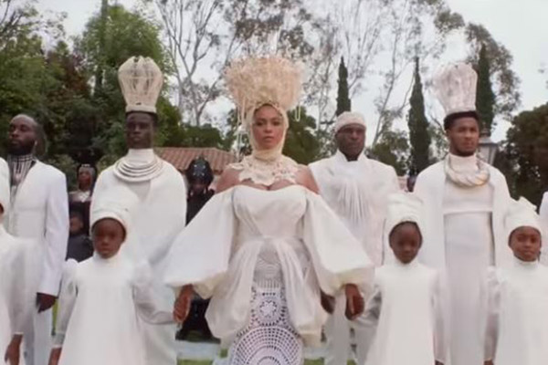 Beyoncé lanza un álbum visual en apoyo a la comunidad afroamericana