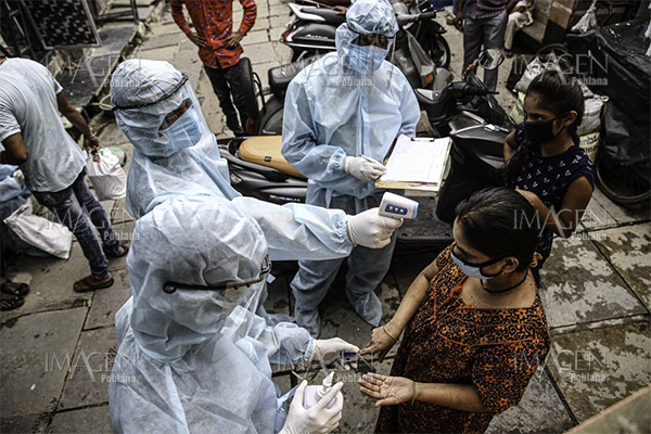 India detecta 18,600 nuevos casos de coronavirus en 24 horas
