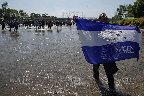 Nueva caravana de migrantes se disuelve sin poder salir de Honduras