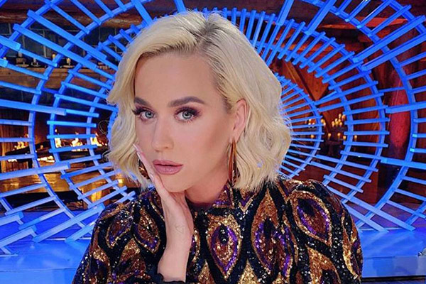 Un himno de empoderamiento: Katy Perry lanza su nuevo tema, “Smile”