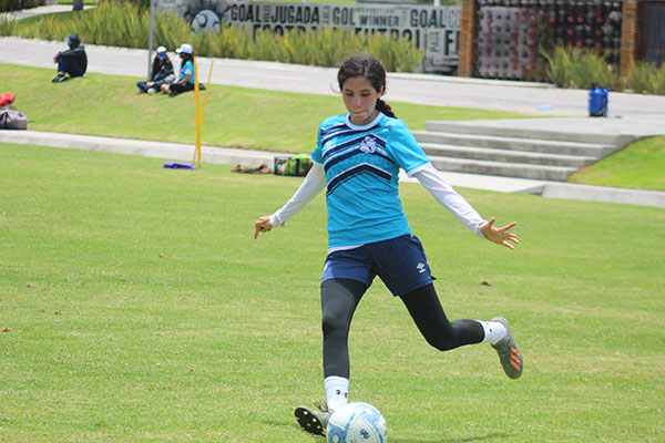 Puebla Femenil intensifica su preparación a un mes de iniciar el torneo
