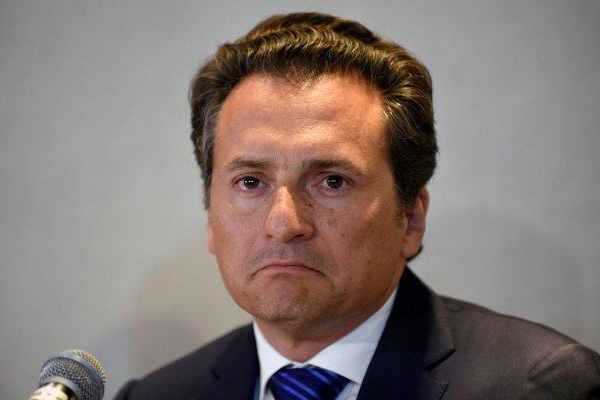 Emilio Lozoya abandona la prisión en Madrid para ser juzgado en México