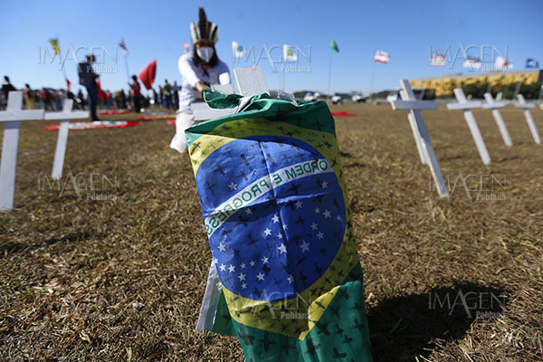Brasil supera los dos millones de casos de covid-19
