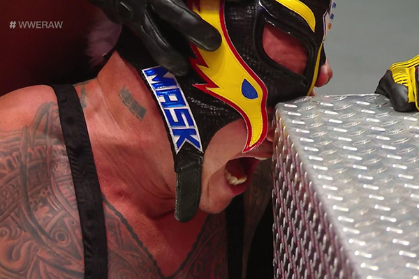 Las redes se inundan de memes sobre Rey Mysterio y su “pérdida de ojo