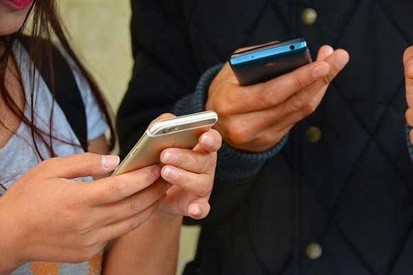 Estos son los teléfonos que no deberías comprar nunca