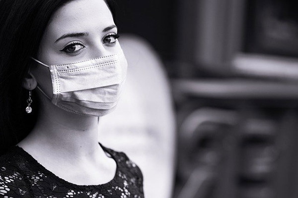 El coronavirus casi mata a una mujer que no presentaba síntomas