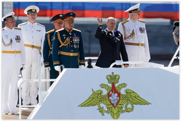 Putin felicita a la Armada de Rusia por su “servicio irreprochable”