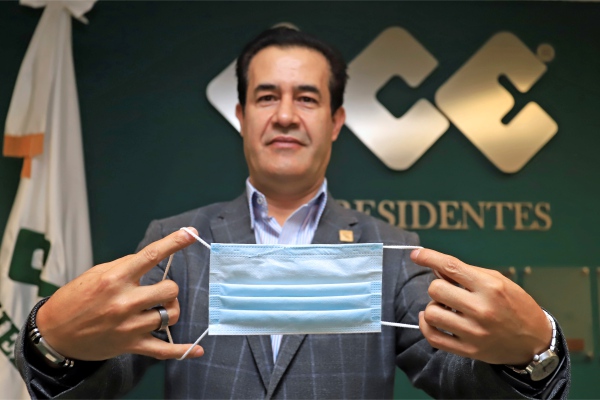 Empresarios urgen al uso de cubrebocas para acelerar la reactivación