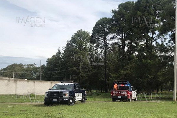 Localizan cadáver de un hombre al fondo de una barranca