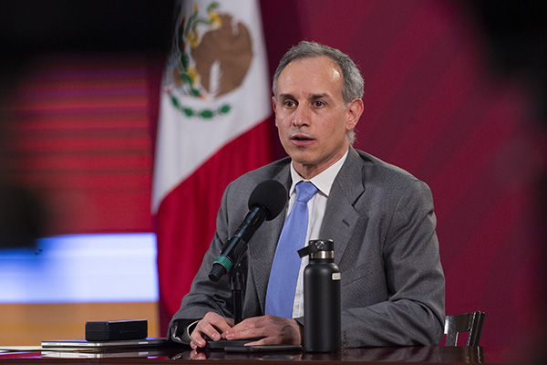 Diez gobernadores piden renuncia de López-Gatell por "manejo errático de la pandemia"