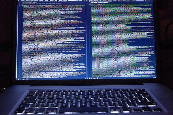 Detienen al responsable por el hackeo de las cuentas de Twitter de Obama, Musk y Bezos