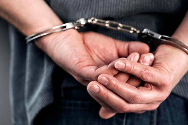Cae primo de Manuel Forcelledo por acoso y amenazas