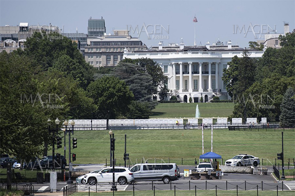 Trump sale de conferencia de prensa por tiroteo afuera de Casa Blanca