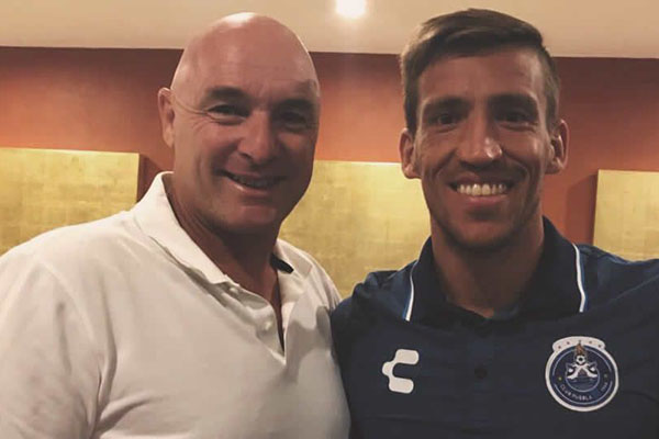 Cumple 53 años Gerardo Rabajda, el uruguayo que hipnotizó a la Franja con sus vuelos