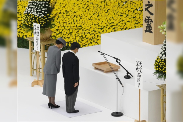 El emperador de Japón expresa su arrepentimiento por el papel de Tokio en la Segunda Guerra Mundial