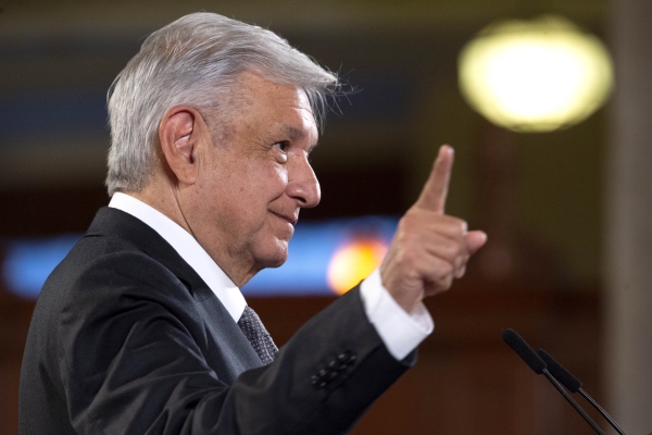 AMLO insta a Fiscalía a difundir video con las denuncias de Lozoya