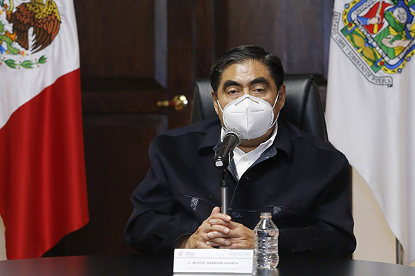 Barbosa contrademandará a Lozoya por daño moral