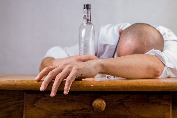 Científicos descubren "cura" para la resaca