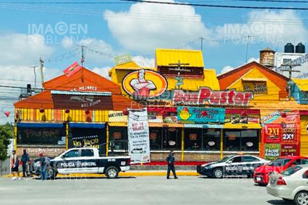 Indigente amanece sin vida afuera de una taquería