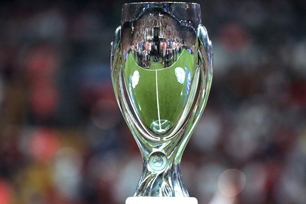 Final de la Supercopa de Europa se disputará con aficionados en el estadio: UEFA
