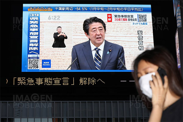 Premier japonés Abe anuncia dimisión por problemas de salud