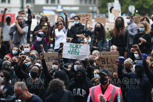 La visita de Trump provoca nuevas protestas en Kenosha