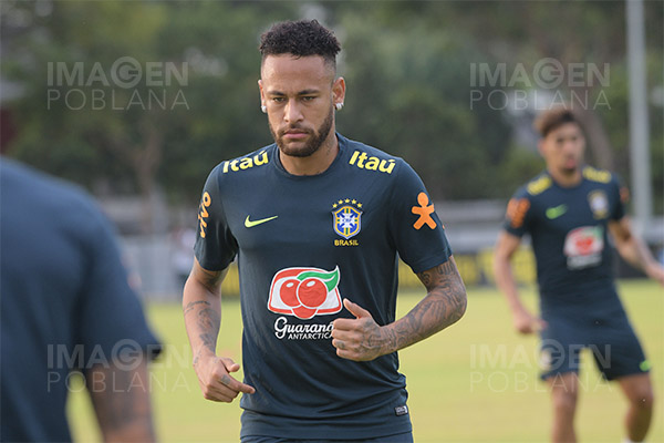 Neymar podría haberse contagiado de coronavirus tras pasar las vacaciones en Ibiza