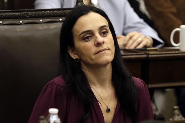 Legislar a “toro pasado”, mala costumbre de algunos diputados