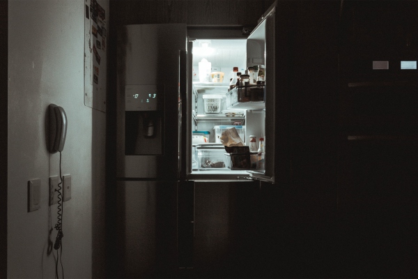 Detienen a hombre que refrigeró el cadáver de su madre cinco años