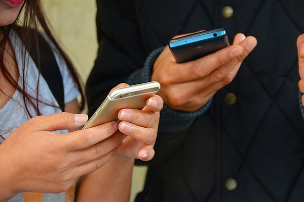 ¿Cuál es el teléfono Android más económico y equipado del mercado?