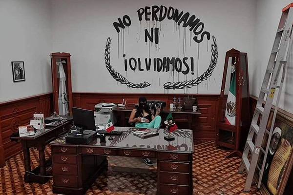 Colectivos feministas se unen a toma de la CNDH