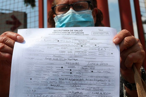 Se agotan en México los certificados de defunción por la pandemia