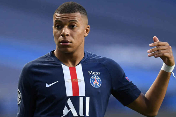 Kylian Mbappé dio positivo a coronavirus y es asintomático