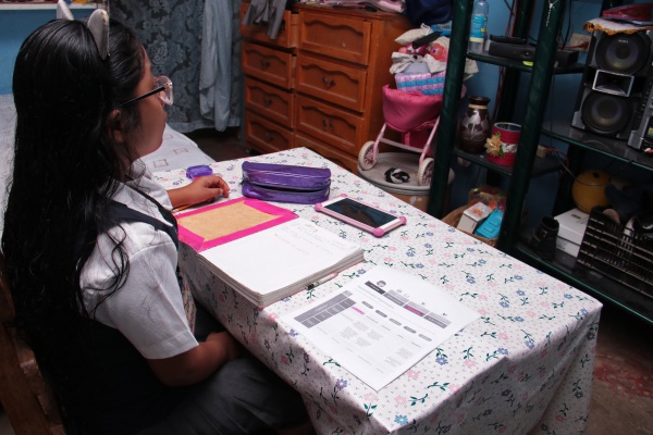 Falta de computadoras e internet dificulta el regreso a clases