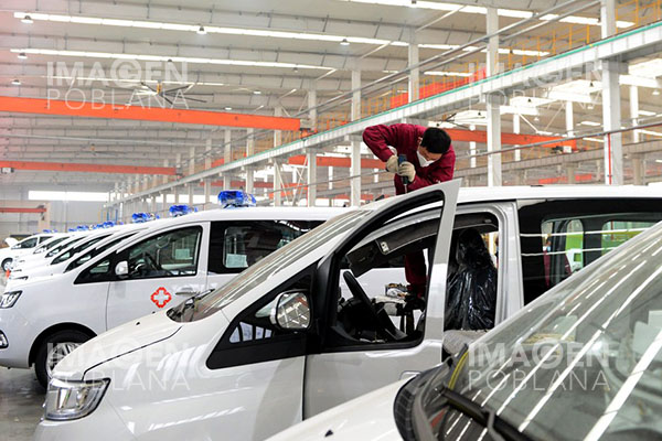 Moody’s cambia a estable proyección de industria automotriz mundial
