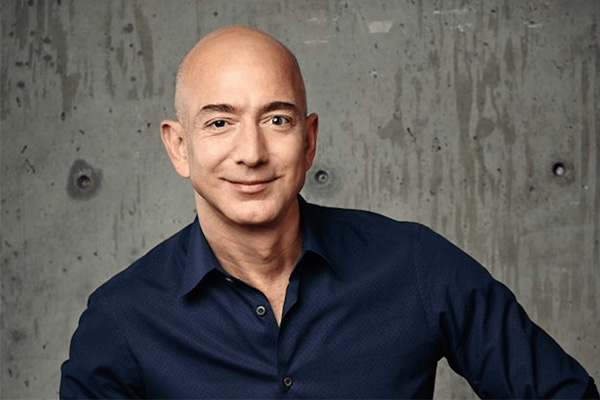Jeff Bezos vuelve a encabezar la lista Forbes de los estadounidenses más ricos