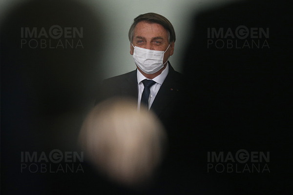 Bolsonaro asegura que tiene "fama de genocida" por defender la cloroquina contra covid-19