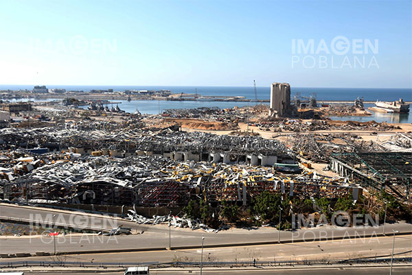 Descubren más de 140 contenedores con explosivos tras el accidente en el puerto de Beirut