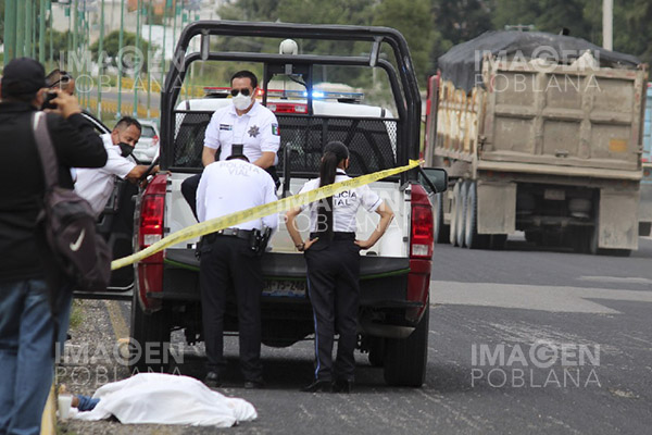 Encuentra la muerte al intentar cruzar el Periférico