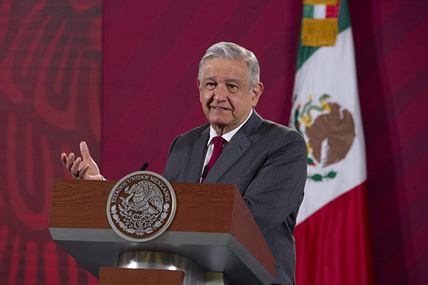 López solicita al Senado consulta sobre juicio a expresidentes