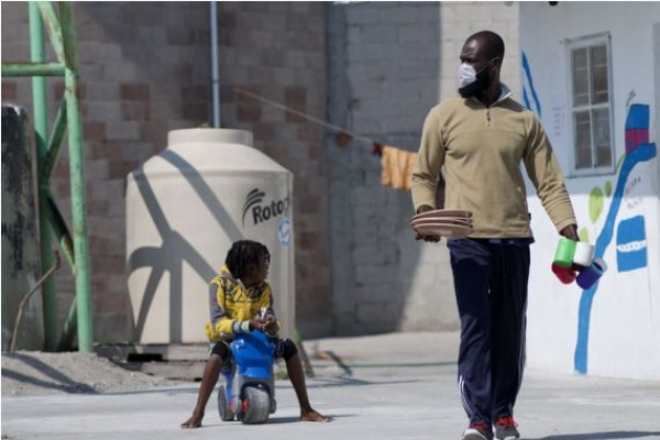 INM rescata a familia de migrantes haitianos en zona montañosa fronteriza