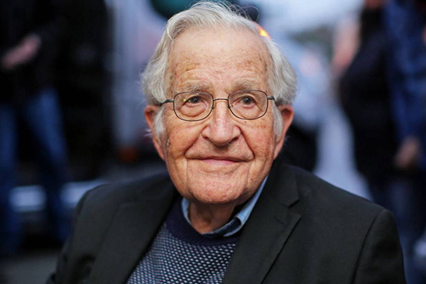 Chomsky pronostica que Trump podría ocasionar tres crisis mundiales