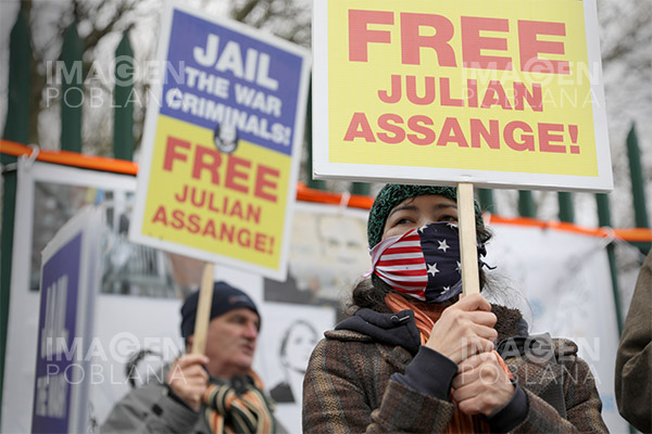 EU ofreció indulto a Assange a cambio de nombres de sus informantes