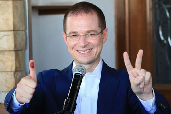 Reaparece Ricardo Anaya con video anunciando su regreso a la política