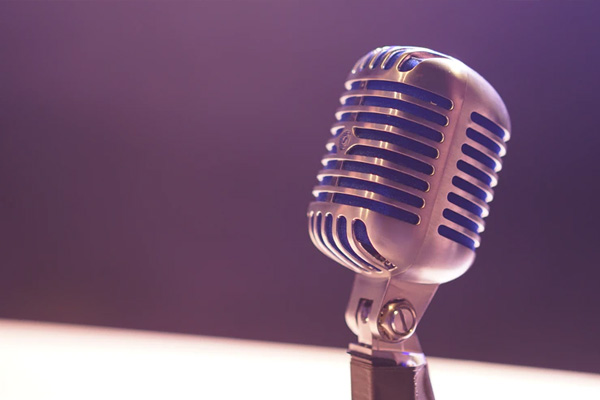 Un video muestra por qué es peligroso cantar durante la pandemia
