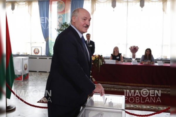 Unión Europea niega reconocimiento a Lukashenko como presidente de Bielorrusia