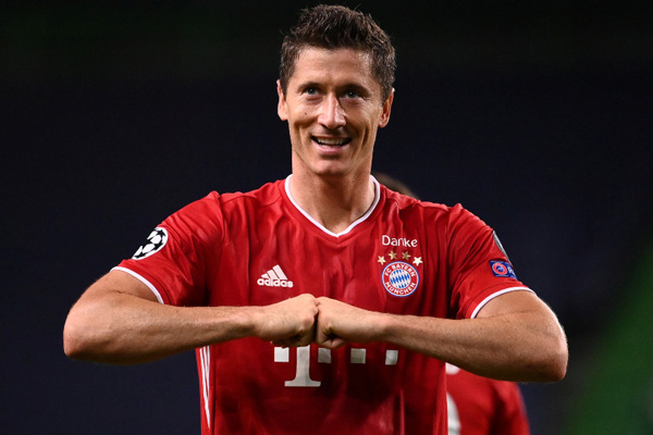 Robert Lewandowski se lleva el premio a Mejor Jugador del Año de la UEFA