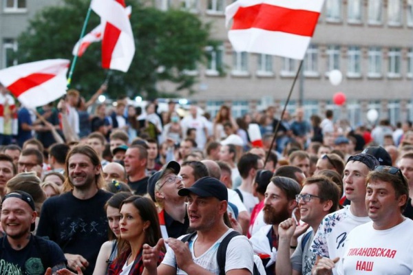 Decenas de detenidos por las protestas en Minsk