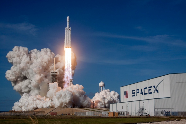 SpaceX regresa a trabajar en sus proyectos detenidos por la pandemia