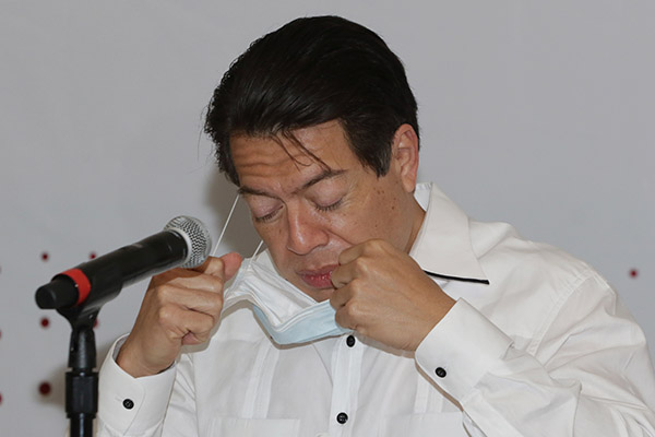 Explosión política nocturna: se cae encuesta de Morena